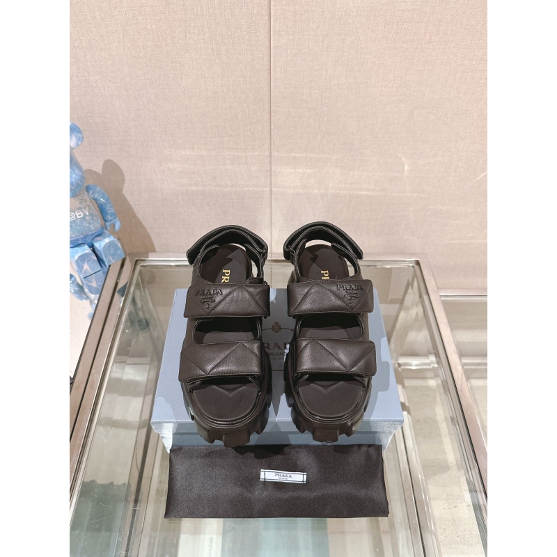 Pra*a sandals